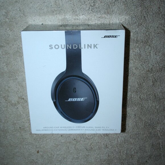 Bose SoundLink Around-Ear Wireless Headphones II Black 741158-0010 - Picture 1 of 3